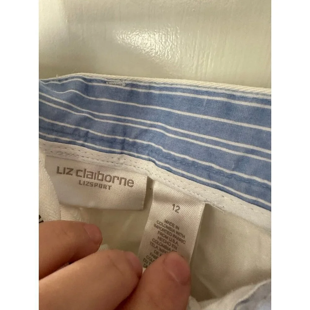 Liz Claiborne women’s size 12 white shorts